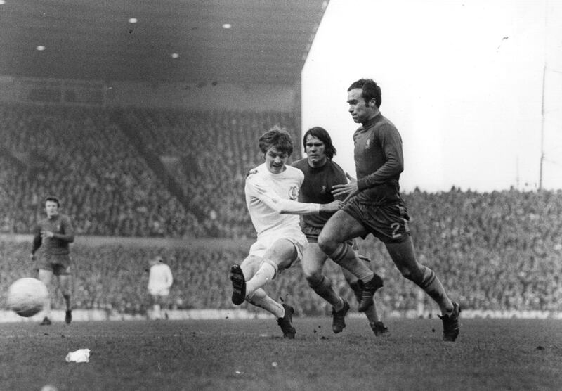 30th April 1970:  Alan Clarke (left) of Leeds United takes a shot at the Chelsea goal as Chelsea defenders Ron Harris (left) and Dave Webb approach, during the FA Cup Final replay at Old Trafford. Chelsea won 2-1 after extra time.  (Photo by Central Press/Getty Images)