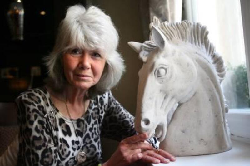 LONDON. 22nd September 2010.  Jilly Cooper in London. Stephen Lock for The National FOR ARTS & LIFE Philippa Kennedy interview