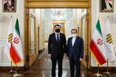 South Korea’s Deputy Foreign Minister Choi Jong-kun meets his Iranian counterpart Abbas Araghchi in Tehran on January 10, 2020. Iranian Foreign Ministry / AFP