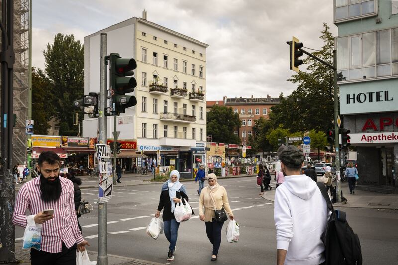 People wearing headscarves find it harder to get a job in Germany. Bloomberg