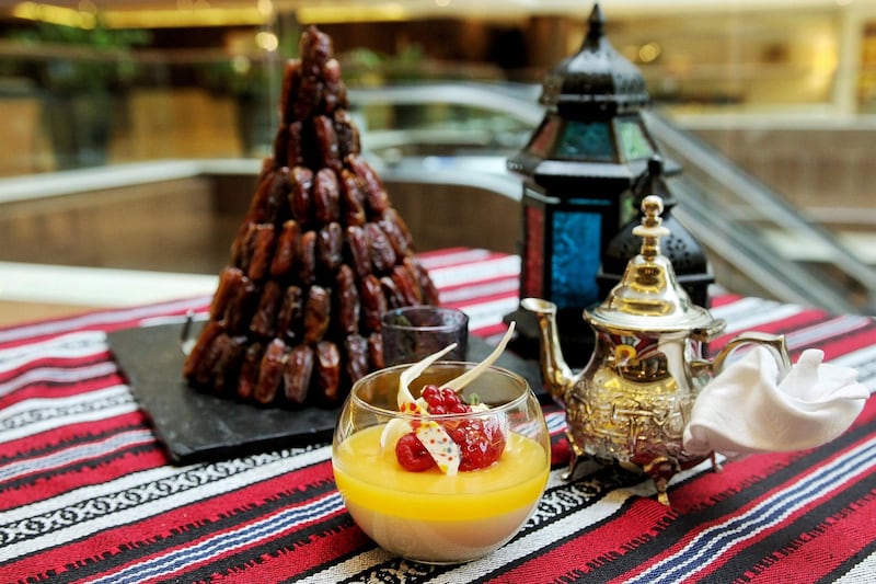 <p>Dates, coffee and juices at Dusit Thani</p>
