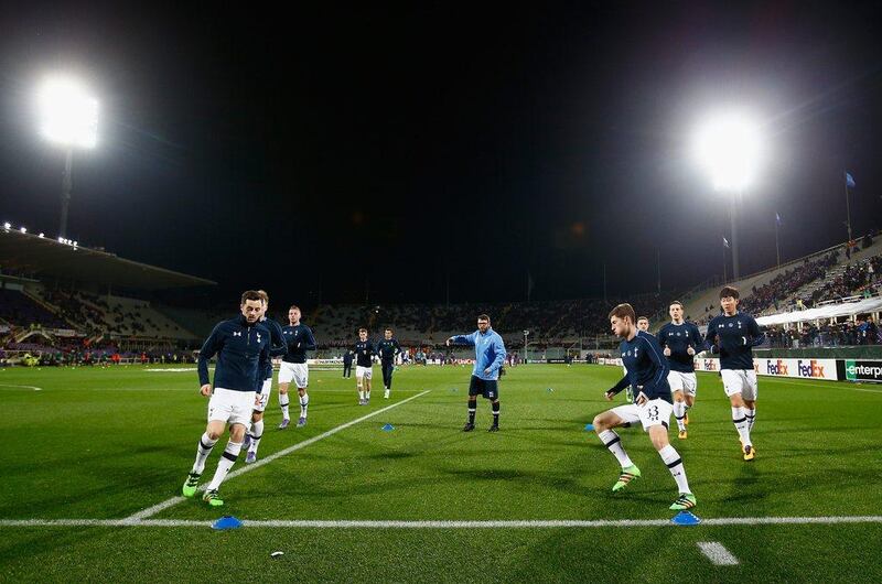 Tottenham Hotspur players warm up prior to the Uefa Europa League round of 32 first leg match between Fiorentina and Tottenham Hotspur at Stadio Artemio Franchi on February 18, 2016 in Florence, Italy.  (Photo by Clive Rose/Getty Images)