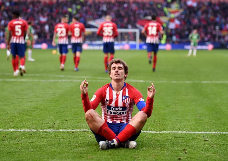 MADRID, SPAIN - DECEMBER 08:  Antoine Griezmann of Atletico Madrid celebrates after scoring his team's second goal during the La Liga match between  Club Atletico de Madrid and Deportivo Alaves at Wanda Metropolitano on December 8, 2018 in Madrid, Spain.  (Photo by Denis Doyle/Getty Images)