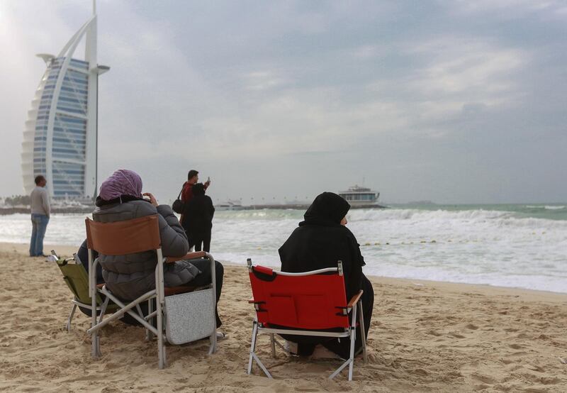 Dubai, U.A.E., January 3 2016.  Jumeirah Beach.  Dubai residents enjoying the cool weather at the beach.
Victor Besa for The National. *** Local Caption ***  VB_03-01-16_Jumeirah Beach-5.jpg