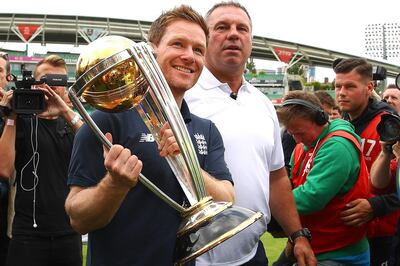 LONDON, ENGLAND - JULY 15: Eoin Morgan of England shows the ICC Cricket World Cup Trophy to the fans during the England ICC World Cup Victory Celebration at The Kia Oval on July 15, 2019 in London, England. (Photo by James Chance/Getty Images)