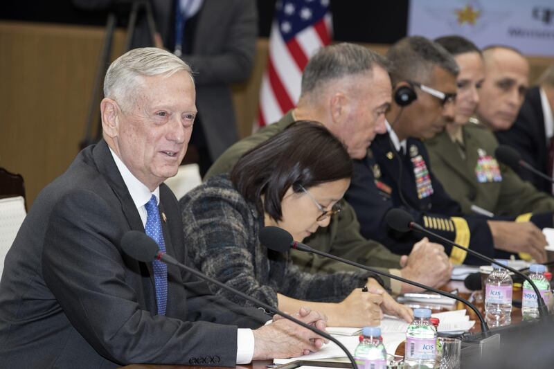 Jim Mattis, U.S. secretary of defense, left, speaks during a meeting with Song Young-moo, South Korea's defense minister, not pictured, in Seoul, South Korea, on Saturday, Oct. 28, 2017. U.S. will not accept a nuclearized North Korea and any use of nuclear weapons by North Korea will be met with a massive military response by the U.S.-South Korea alliance, Mattis said. Photographer: Lee Young-ho/Pool via Bloomberg