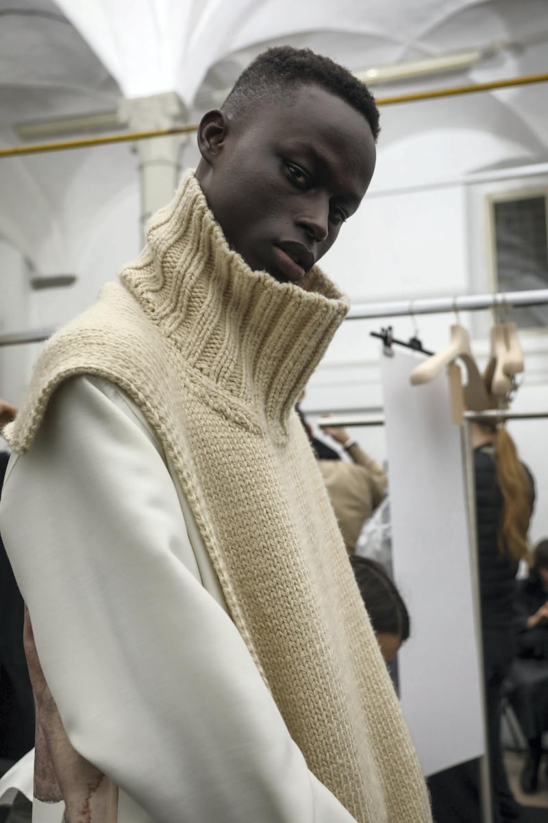 Look 1: A look with a voluminous neck by Jil Sander at Pitti Uomo 2020. Photo: Astra Marina Cabras