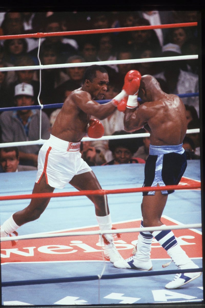 APRIL 1987: Sugar Ray Leonard throws a punch at Marvin Hagler during their bout at Caesars Palace in Las Vegas, Nevada on April 6, 1987. Mandatory Credit: Mike Powell/ALLSPORT