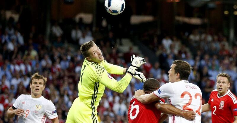 Goalkeeper Wayne Hennessey (C) of Wales in action during the UEFA EURO 2016 group B preliminary round match between Russia and Wales at Stade Municipal in Toulouse, France, 20 June 2016. EPA/RUNGROJ YONGRIT