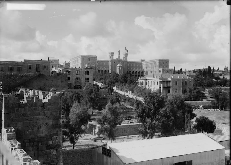 Damascus Gate and environs, approximately 1900 to 1920. Photo: Library of Congress