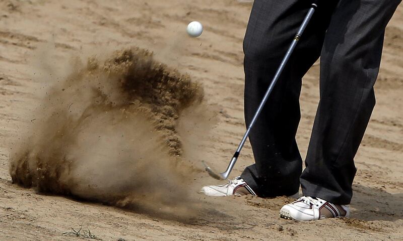 epa03563704 Richard Sterne of South Africa in action during the second round of Omega Dubai Desert Classic 2013 at Emirates Golf Club in Dubai, United Arab Emirates, 01 February 2013.  EPA/ALI HAIDER *** Local Caption ***  03563704.jpg