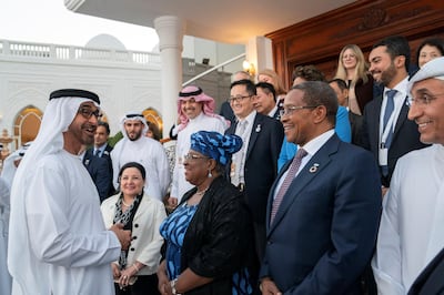 ABU DHABI, UNITED ARAB EMIRATES - December 10, 2018: HH Sheikh Mohamed bin Zayed Al Nahyan, Crown Prince of Abu Dhabi and Deputy Supreme Commander of the UAE Armed Forces (L), speaks with GAVI Alliance Mid-term Review conference participants, during a Sea Palace barza. 

( Mohamed Al Hammadi / Ministry of Presidential Affairs )
---