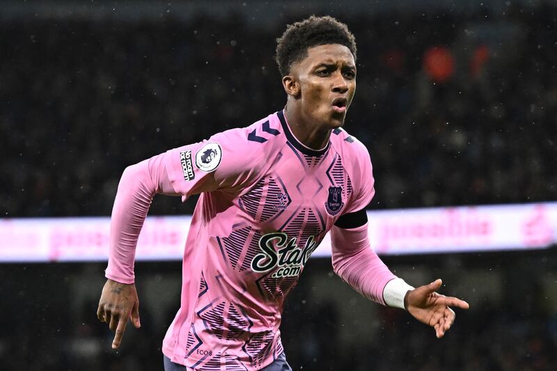 Everton striker Demarai Gray celebrates after levelling the scores in the 1-1 draw with Manchester City at the Etihad Stadium on December 31, 2022. AFP