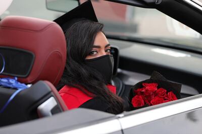 Ajman, United Arab Emirates - Reporter: Anam Rizvi. News. Students wait for their drive through graduation from Ajman University because of Covid-19. Wednesday, February 10th, 2021. Ajman. Chris Whiteoak / The National