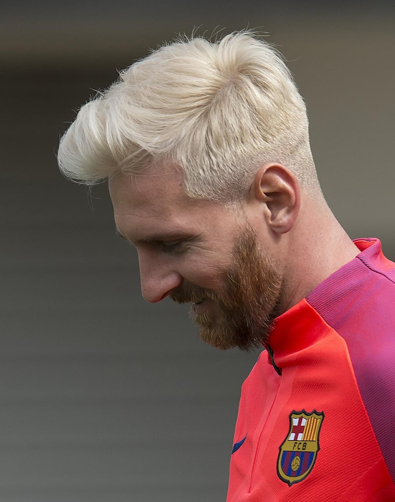 Barcelona's Argentinian forward Lionel Messi takes part in a team training session at St George's Park near Burton-on-Trent, central England, on July 26, 2016. - Barcelona are taking part in a five-day training camp at the English Football Association's national football centre, ahead of their 2016 International Champions Cup fixtures against Celtic in Dublin on July 30, and Liverpool at Wembley on August 6. (Photo by OLI SCARFF / AFP)