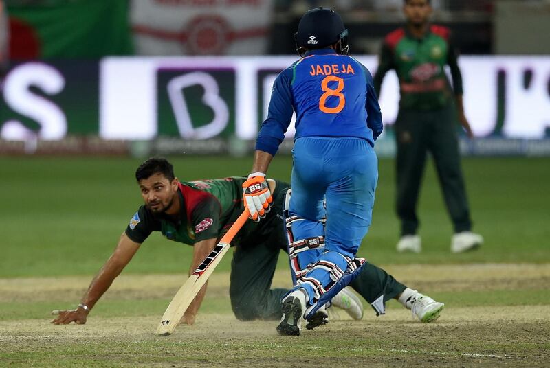 It can be easy to underestimate captain Mashrafe Mortaza’s contribution to Bangladesh. He is not an overly prolific wicket-taker, bats down the order, and is hardly athletic in the field. He is, though, a constant source of inspiration for them. Rarely more so than when he dived to take the catch that dismissed Shoaib Malik, Pakistan’s most senior batsman, in the virtual semi-final in Abu Dhabi. Mortaza stood and celebrated, arm aloft like the Statue of Liberty. No-one would have known he had just dislocated a finger. He went from the field briefly, had it realigned, then got straight back to business. AFP