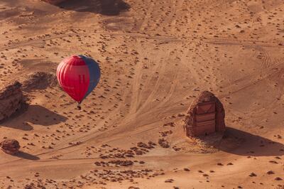 The Guinness World Record for the world’s largest hot air balloon glow show was broken in AlUla, Saudi Arabia on March 1, 2022. Photo: Guinness World Records