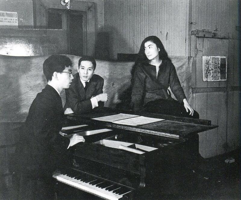 Yoko Ono and others at her Chambers Street loft (1961) by Minoru Niizuma. Courtesy collection of Yoko Ono, New York