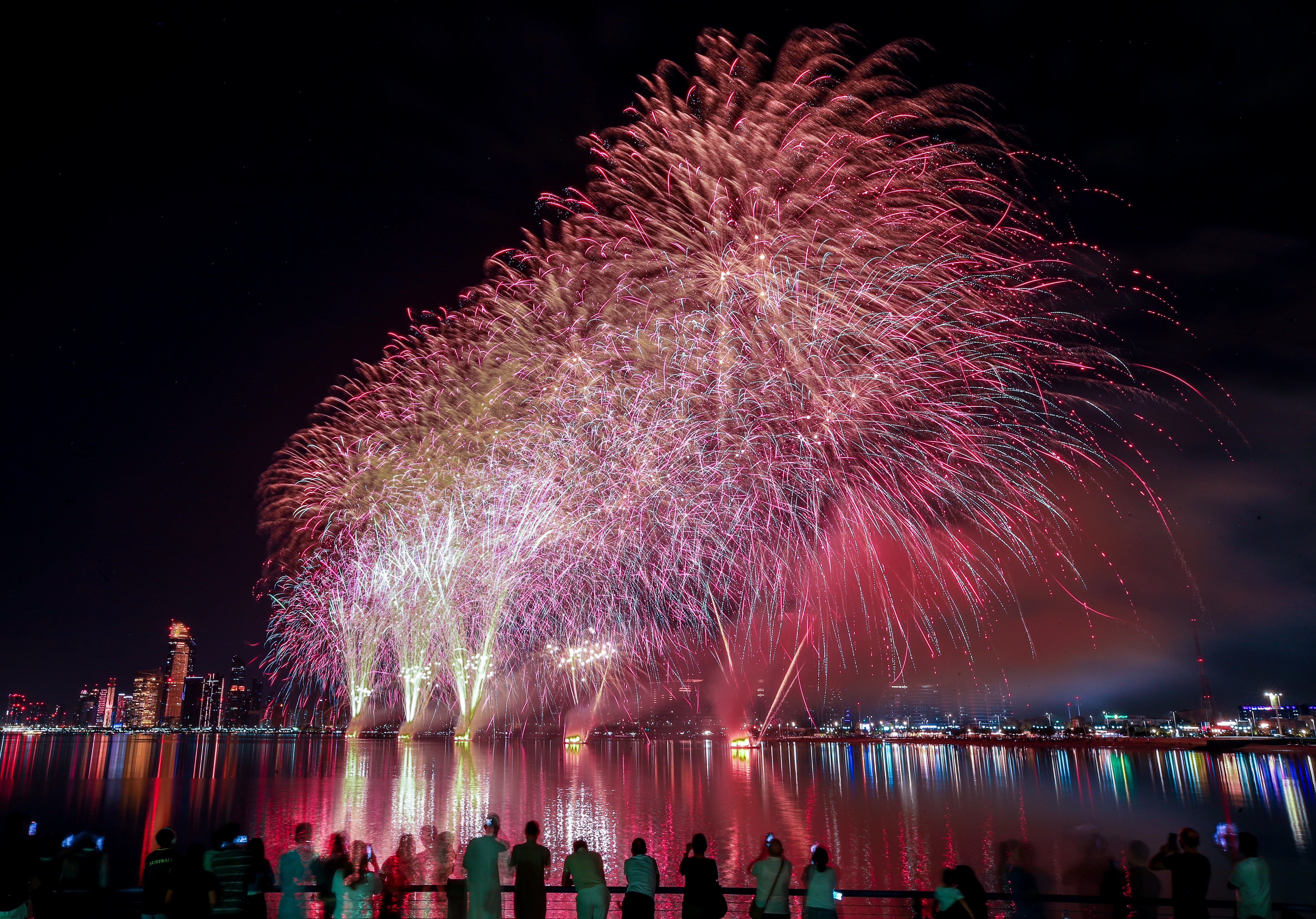 UAE public holiday dates in 2025 predicted by leading astronomer - Vimarsana News