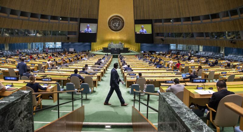 Normal General Assembly meetings see leaders arrive with as many as 100 aides. UN Photo