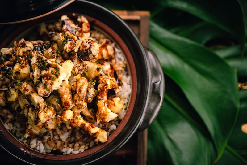 The mushroom Japanese claypot, one of the vegetarian dining options