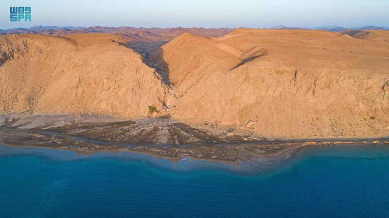 لقطات جوية لشواطئ البحر الأحمر شمال غرب المملكة 1442-10-08هـ(واس)



Aerial shots of the Red Sea beaches in Saudi Arabia. SPA