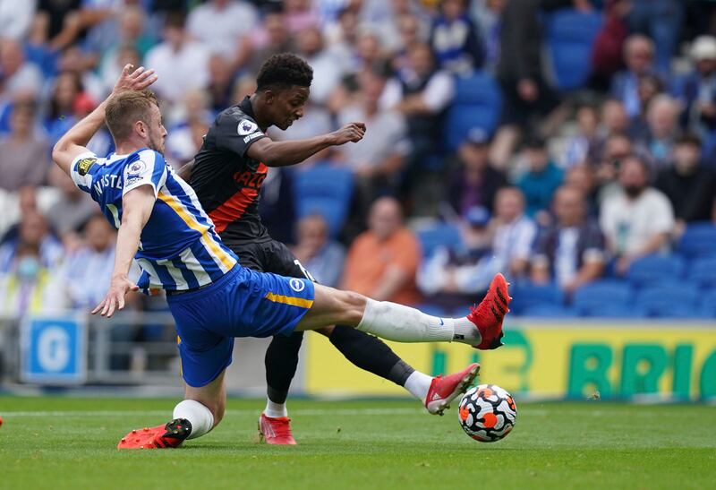 Demarai Gray 8 – Looked bright throughout and was always part of Everton’s attacking play. Ran onto Allan’s perfectly timed ball to beat Webster and slot into the bottom left corner. AP