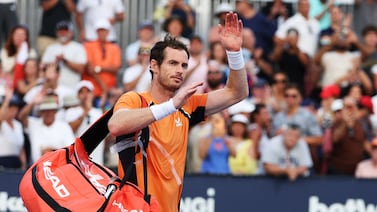 MIAMI GARDENS, FLORIDA - MARCH 24: Andy Murray of Great Britain waves to the crowd after losing in three sets against Tomas Machac of the Czech Republic on Day 9 of the Miami Open at Hard Rock Stadium on March 24, 2024 in Miami Gardens, Florida.    Al Bello / Getty Images / AFP (Photo by AL BELLO  /  GETTY IMAGES NORTH AMERICA  /  Getty Images via AFP)