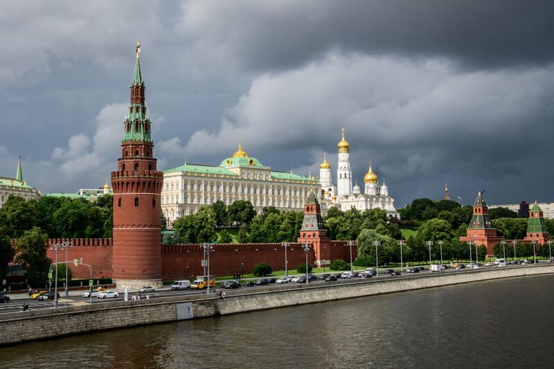 (FILES) This file photo taken on July 09, 2018 shows the Kremlin in Moscow. US agents extracted a high-level mole in the Russian government who had confirmed Vladimir Putin's direct role in interfering in the 2016 presidential election, American media reported. The individual had been providing information to US intelligence for decades, had access to Putin and had sent pictures of high-level documents on the Russian leader's desk, CNN said. / AFP / Mladen ANTONOV

