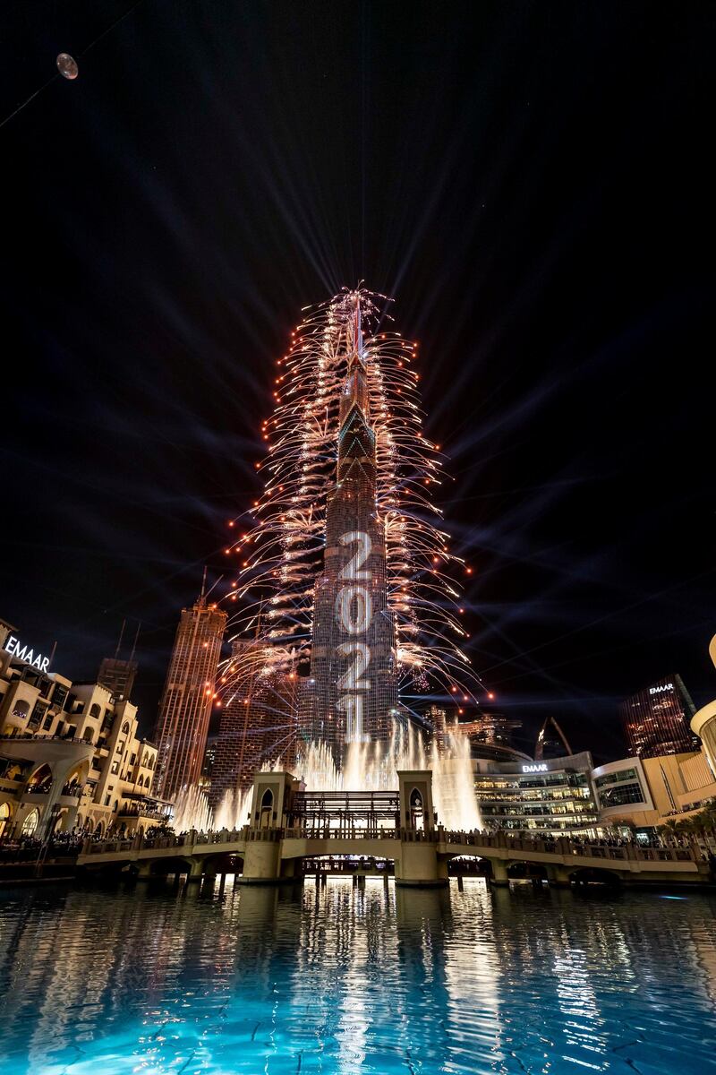 DUBAI UNITED ARAB EMIRATES. 31. DECEMBER 2020. New Years Eve 2021 light and fireworks show. on the Burj Khalifa in Downtown Dubai. (Photo: Antonie Robertson/The National) Journalist: None. Section: National.