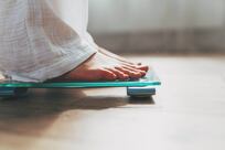 Daily or weekly, how often should you weigh yourself?
