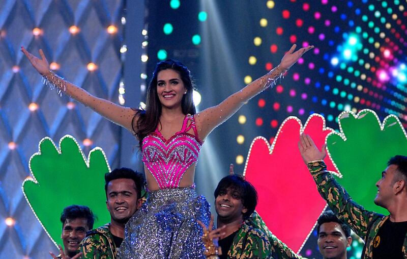 Bollywood actress Kriti Sanon takes part in the Umang Mumbai Police Show 2018. Sujit Jaiswal / AFP