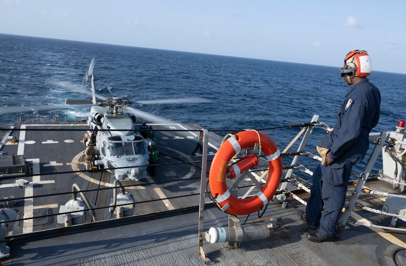 Sailors aboard guided-missile destroyer USS Mason patrol the Red Sea after Houthi attacks on shipping.  Photo: US Navy
