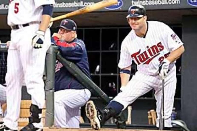 Jim Thome, right, passed Killebrew on the list for all time home runs.