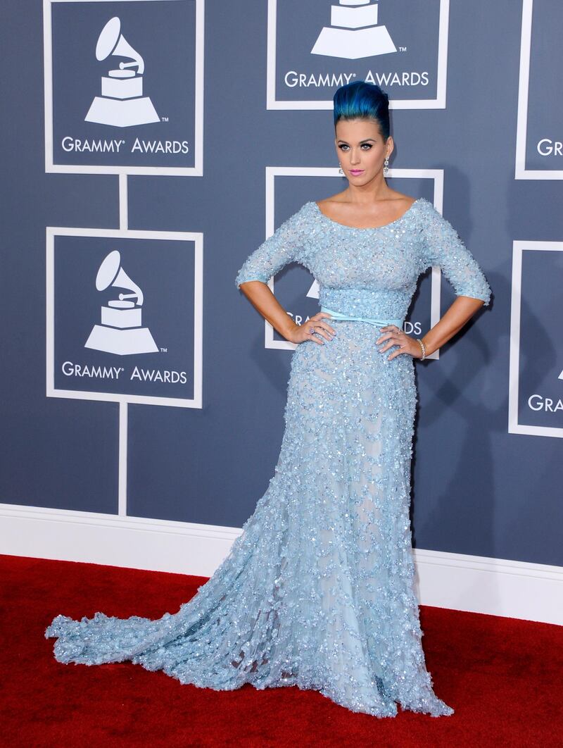 epa03103637 US singer-songwriter Katy Perry arrives for the 54th Annual Grammy Awards at the Staples Center in Los Angeles, California, USA, 12 February 2012.  EPA/PAUL BUCK