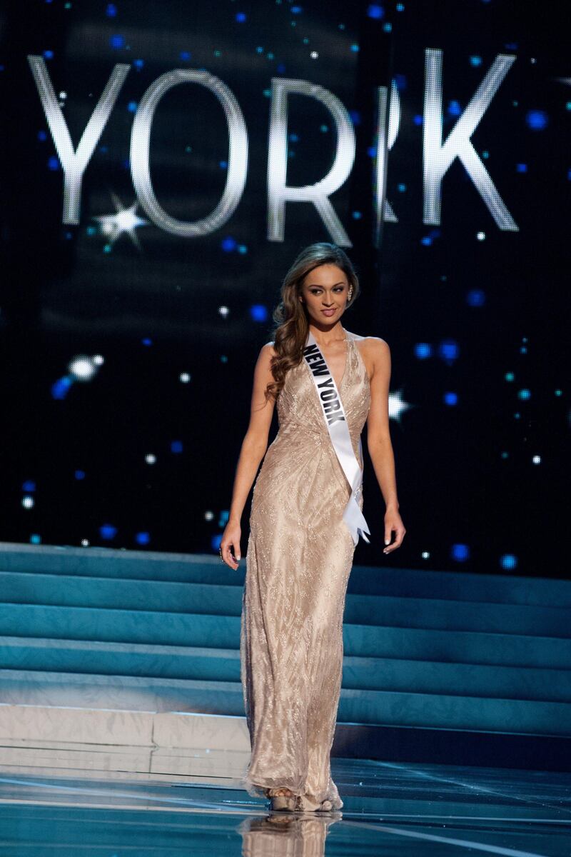 Miss New York USA 2013, Joanne Nosuchinsky competes in her evening gown during the 2013 MISS USA Competition Preliminary Show at PH Live in Las Vegas, Nevada on Wednesday June 12, 2013. She  will compete for the title of Miss USA 2013 and the coveted Miss USA Diamond Nexus Crown LIVE on NBC starting at 9:00 PM ET on June 16th, 2013 from PH Live.  AFP PHOTO / HO/Miss Universe Organization L.P., LLLP. / Patrick PRATHER    == RESTRICTED TO EDITORIAL USE / MANDATORY CREDIT: "AFP PHOTO / MISS UNIVERSE ORGANIZATION" / Patrick Prather / NO SALES / NO MARKETING / NO ADVERTISING CAMPAIGNS / DISTRIBUTED AS A SERVICE TO CLIENTS =
 *** Local Caption ***  333110-01-08.jpg