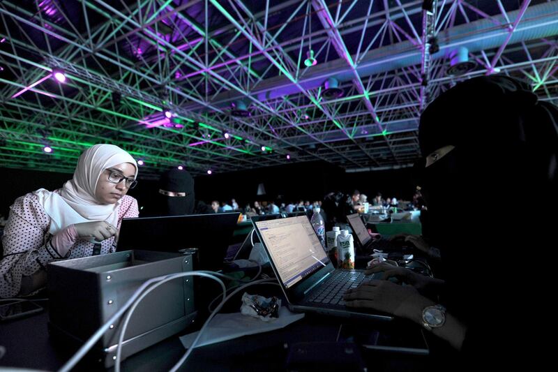 Women attend a hackathon in Jeddah on July 31, 2018, prior to the start of the annual Hajj pilgrimage in the holy city of Mecca.
More than 3,000 software developers and 18,000 computer and information-technology enthusiasts from more than 100 countries take part in Hajj hackathon in Jeddah until August 3. / AFP PHOTO / Amer HILABI