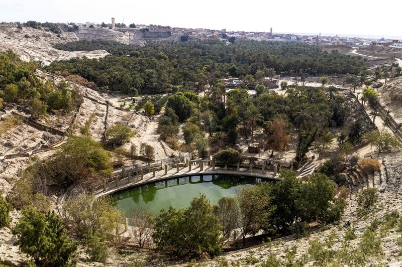 'La Corbeille', also known as the 'Nefta basket', is a spring hollow surrounded by palms.