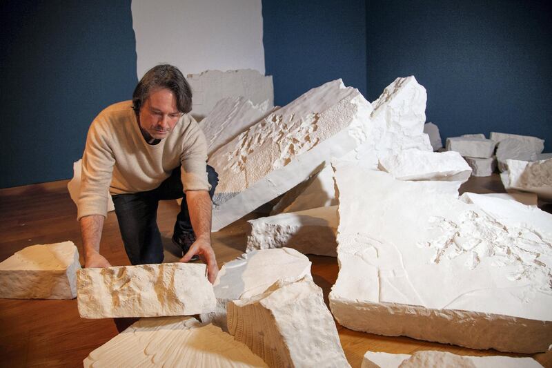 The pieces of the installation are cast by Piers in industrial floor paint and the broken stone texture is transferred from moulds which Piers made from the ISIS smashed sculptures in the Mosul Museum. Courtesy Ashmolean, University of Oxford