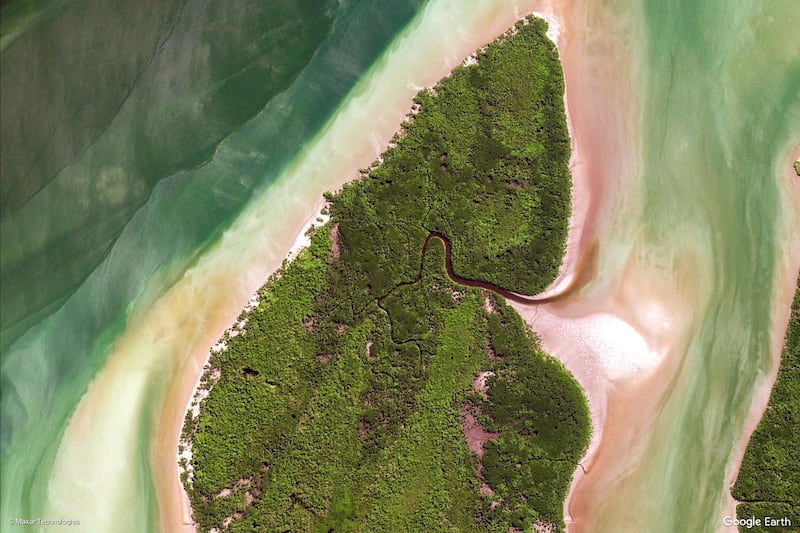 Kepulauan Aru Regency, Indonesia. Maxar Technologies / Google