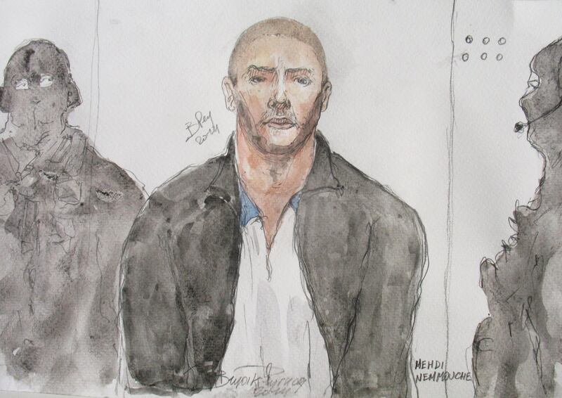 (FILES) This file court drawing made on June 26, 2014, shows Mehdi Nemmouche (C), the 29-year-old suspected gunman in a quadruple murder at the Brussels Jewish Museum, during a court hearing in Versailles, France.  The trial of Mehdi Nemmouche begins in Brussels on January 10, 2019, accused of attacking a Jewish Museum in Brussels in 2014, killing four people. / AFP / BENOIT PEYRUCQ
