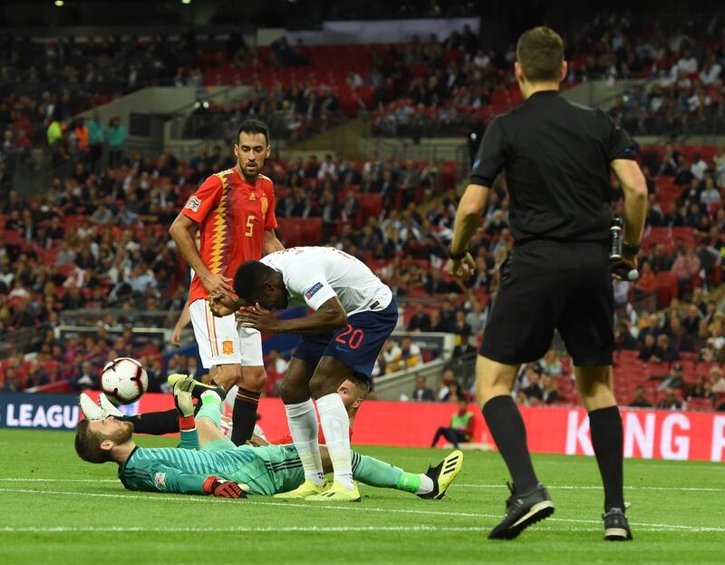 epa07006941 England's Danny Welbeck scores a goal that later will be disallowed during the UEFA Nations League Group 1 match between England and Spain at Wembley stadium in London, Britain, 08  September 2018.  EPA/FACUNDO ARRIZABALAGA