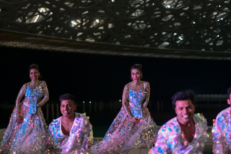 Dancers perform to the popular hit Muqabla Muqabla
