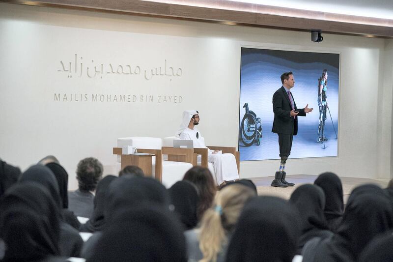 ABU DHABI, UNITED ARAB EMIRATES - May 28, 2018: Professor Hugh Herr (R) delivers a lecture titled ‘The New Era of Extreme Bionics’, at Majlis Mohamed bin Zayed.
 ( Hamad Al Kaabi / Crown Prince Court - Abu Dhabi )
---