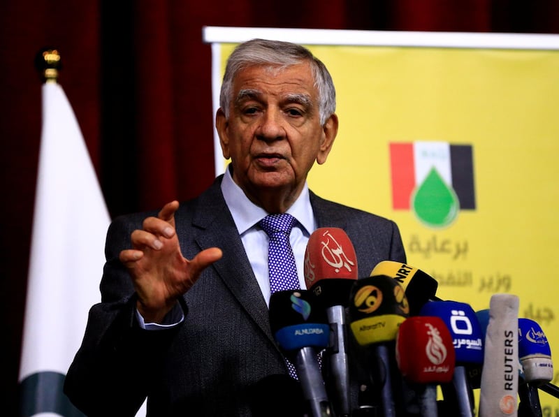 FILE PHOTO: Iraqi Oil Minister Jabar al-Luaibi speaks during news conference at the ministry of oil in Baghdad, Iraq November 27, 2017. REUTERS/Thaier Al-Sudani /File Photo