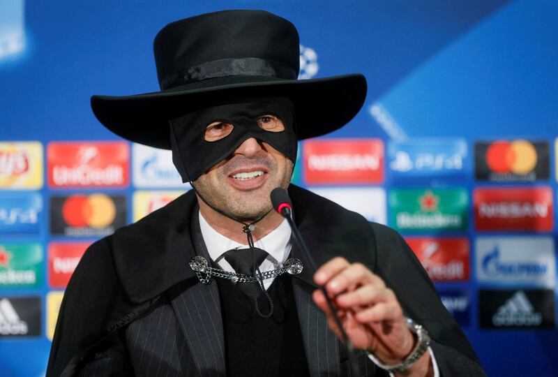 Soccer Football - Shakhtar Donetsk v Manchester City - Champions League - Metalist Stadium, Kharkiv, Ukraine - December 7, 2017   Shakhtar Donetsk's coach Paulo Fonseca, dressed as Zorro, attends a news conference after the match.  REUTERS/Valentyn Ogirenko     TPX IMAGES OF THE DAY