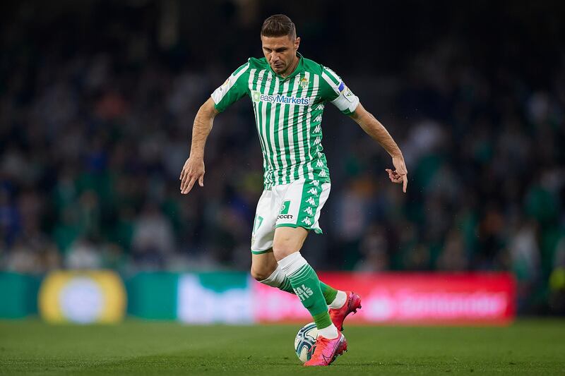 SEVILLE, SPAIN - FEBRUARY 21: Joaquin Sanchez of Real Betis in action during the Liga match between Real Betis Balompie and RCD Mallorca at Estadio Benito Villamarin on February 21, 2020 in Seville, Spain. (Photo by Fran Santiago/Getty Images)