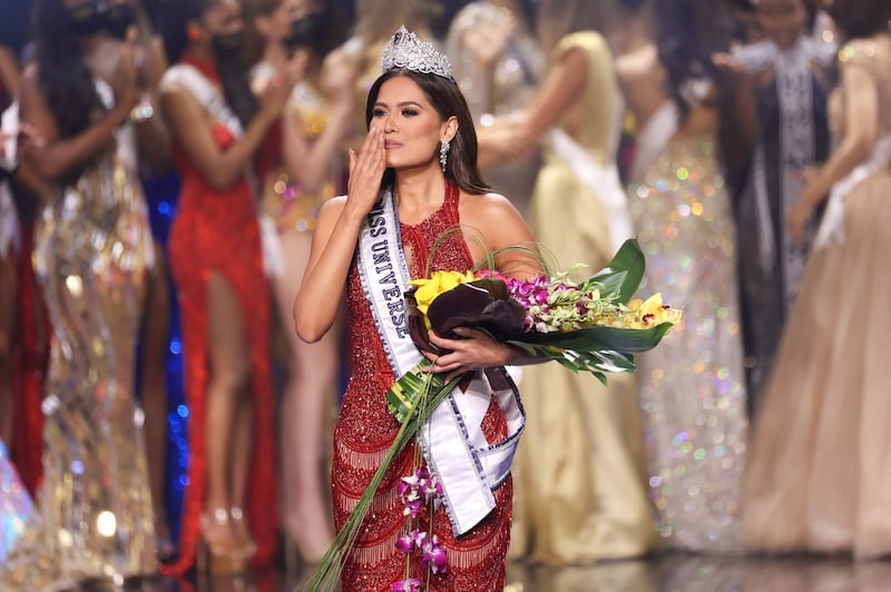 HOLLYWOOD, FLORIDA - MAY 16: Miss Mexico Andrea Meza is crowned Miss Universe 2021 onstage at the Miss Universe 2021 Pageant at Seminole Hard Rock Hotel & Casino on May 16, 2021 in Hollywood, Florida.   Rodrigo Varela/Getty Images/AFP
== FOR NEWSPAPERS, INTERNET, TELCOS & TELEVISION USE ONLY ==
