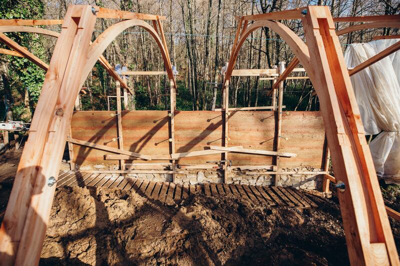 The Hooke Garden pavilion blends new ideas with traditional and historically inspired ideas of a greenhouse, utilising a  sustainable approach