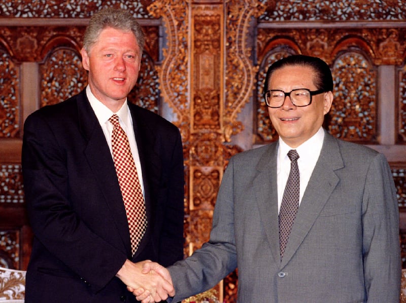 US President Bill Clinton with President Jiang Zemin in Jakarta, Indonesia, November 14, 1994. Reuters